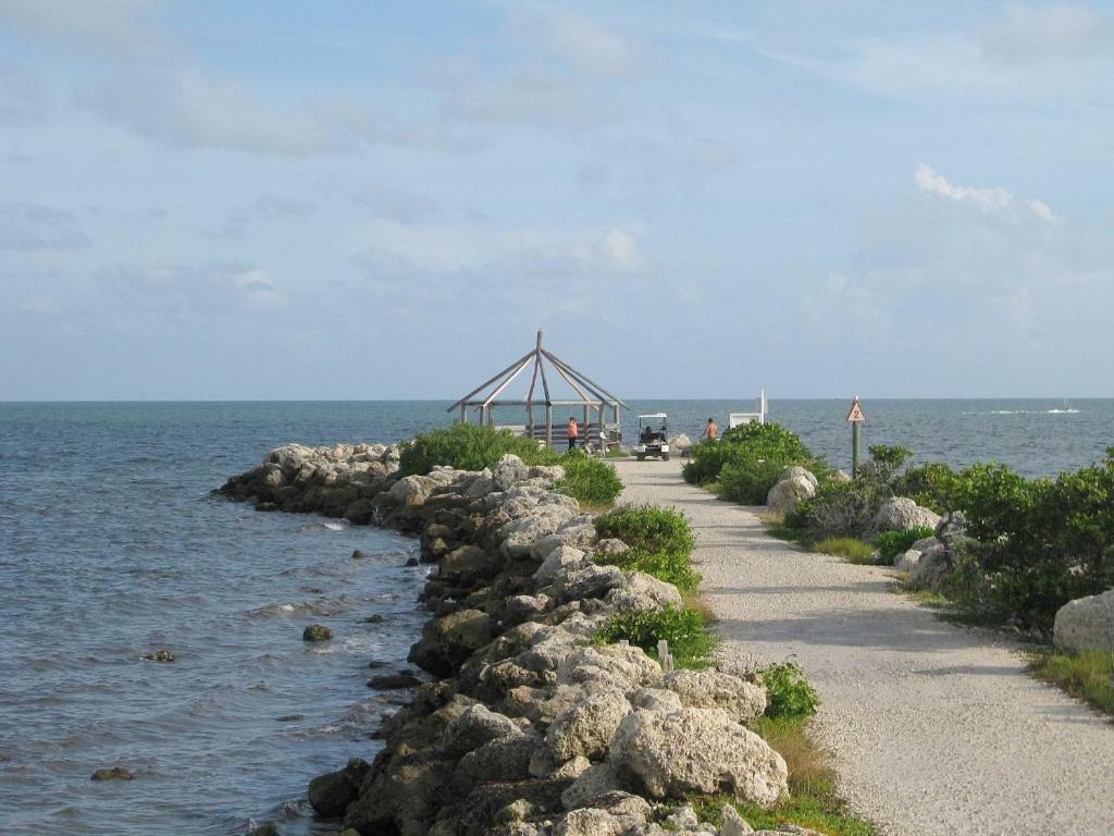 Licensed Mgr - Modern Oceanfront Condo! Beautiful Ocean Views! Beach Resort! 2 King Beds! Key Largo Exterior photo